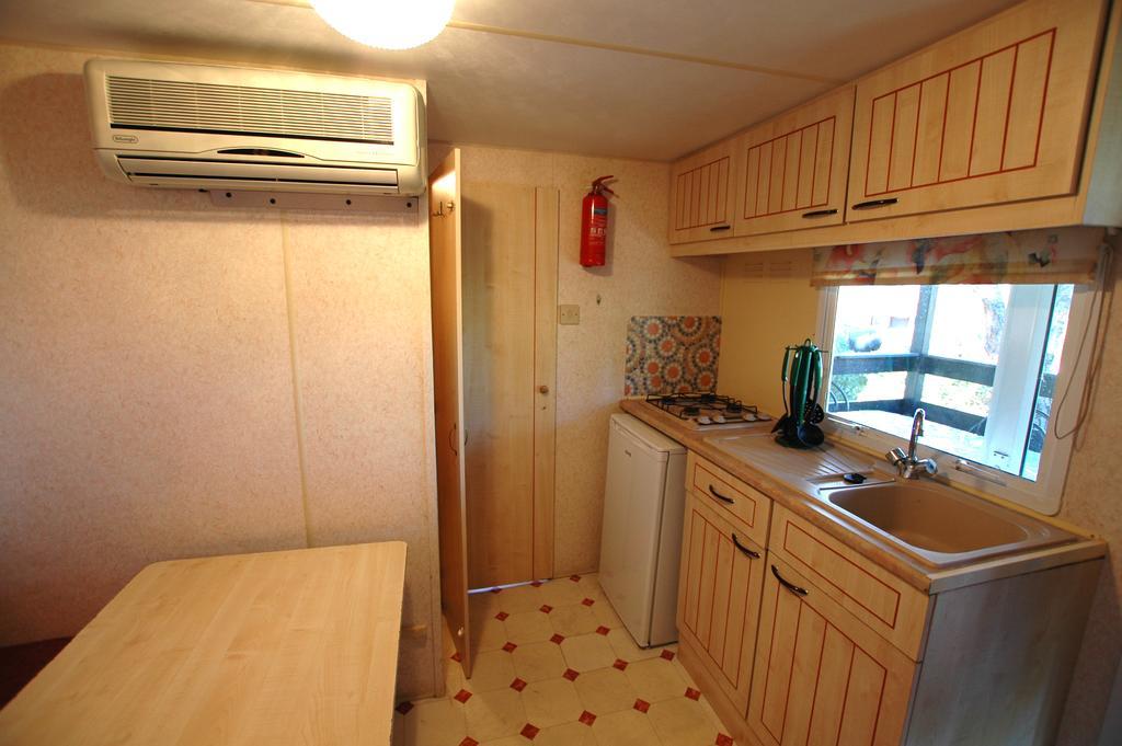 Camping Europa 2 호텔 카폴리베리 객실 사진