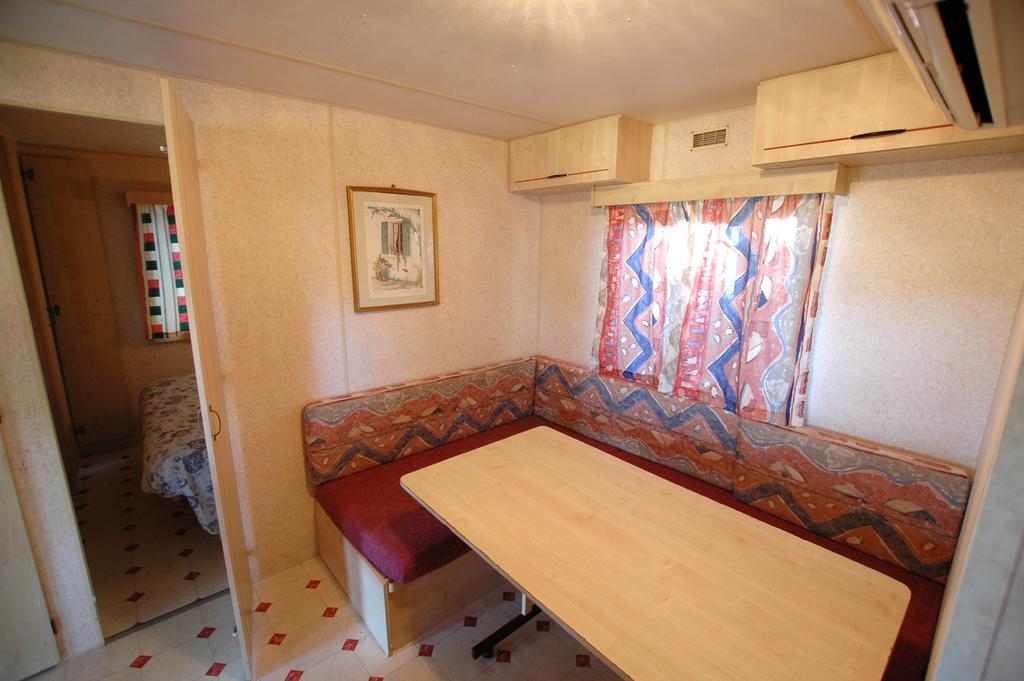 Camping Europa 2 호텔 카폴리베리 외부 사진